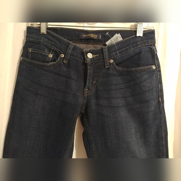 Levis size 3 - Picture 3 of 7